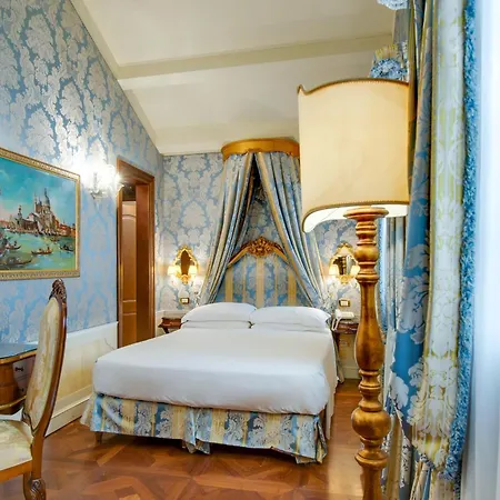 Canal Grande 4* Venice
