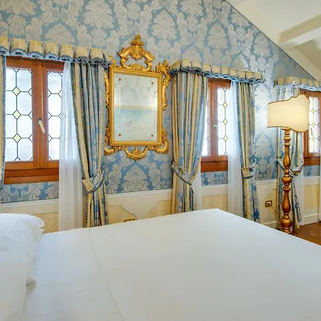 Canal Grande 4* Venice