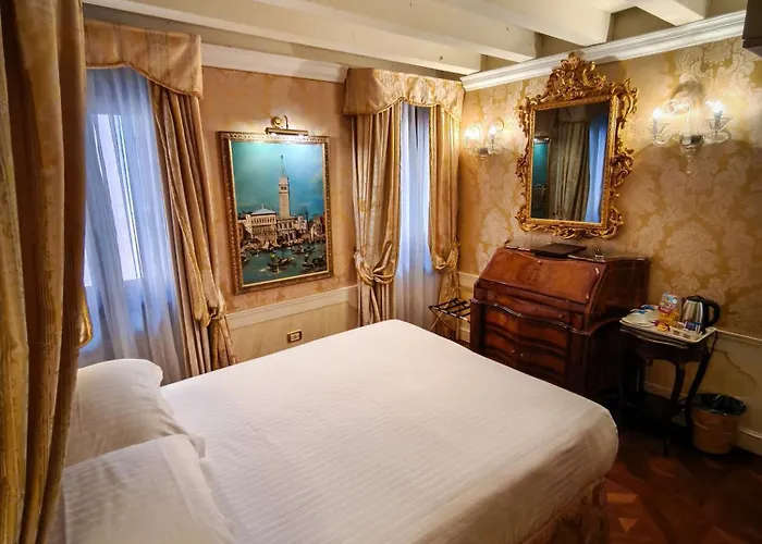 Canal Grande 4*