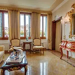 Canal Grande Hotel Benátky