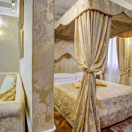Canal Grande 4* Venice