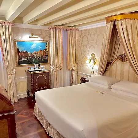 Canal Grande Hotell