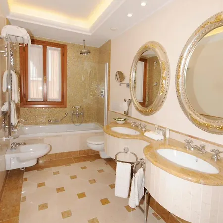 Canal Grande Hotel