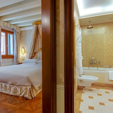 Canal Grande Hotel 4*
