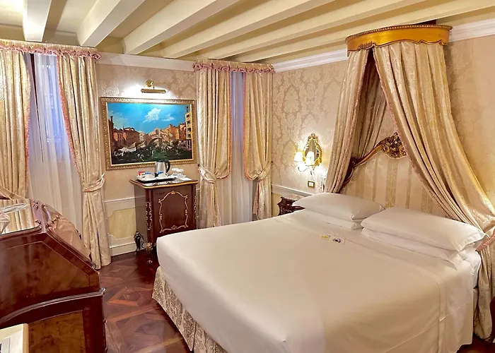 Canal Grande Hotel