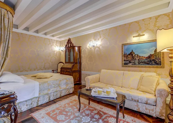 Canal Grande 4* Venice