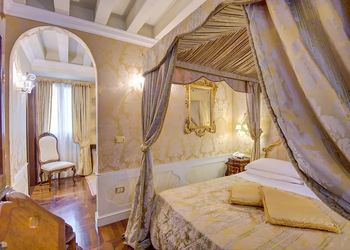 Canal Grande Hotel 4*