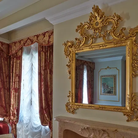 Canal Grande Hotel Benátky