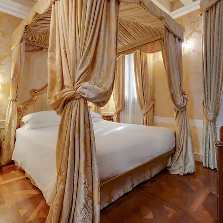 Hotell Canal Grande 4*