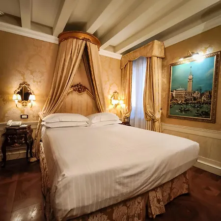 Hotell Canal Grande 4*