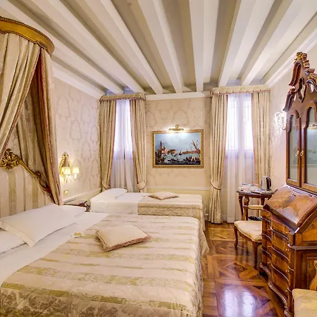 Canal Grande Hotell