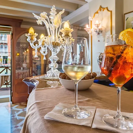 Canal Grande Hotell