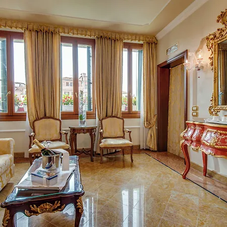 Canal Grande Hotel Benátky