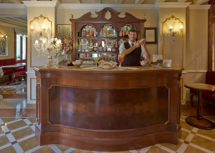 Canal Grande Otel