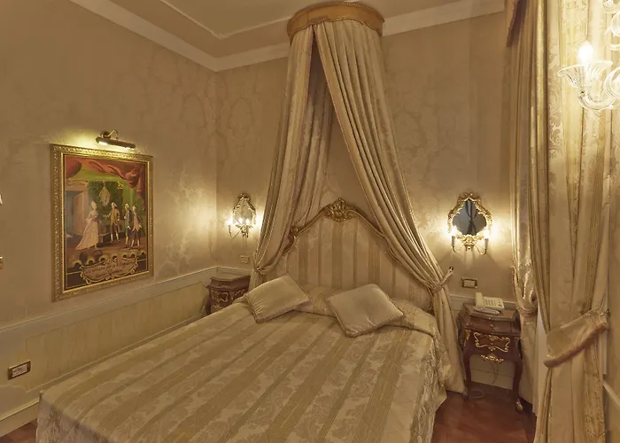 Canal Grande Otel
